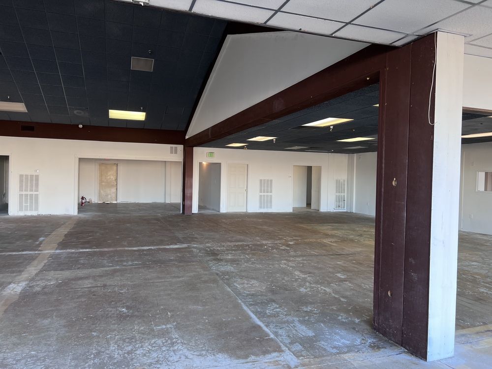 Boardwalk Village RESTAURANT OR RETAIL 3812 Central Avenue up to 10,000 Square Feet: 3810 Central Ave, Hot Springs, AR 71913